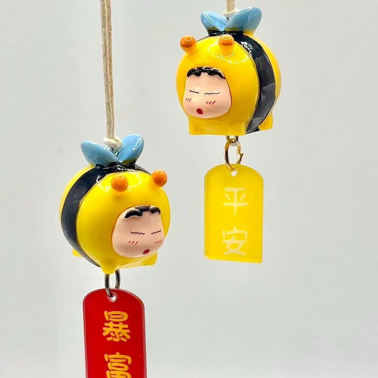 짱구는 못말려 꿀벌 코스프레 피규어 자동차 장식 펜던트 - Car Accessories Quirky 리뷰 및 가격